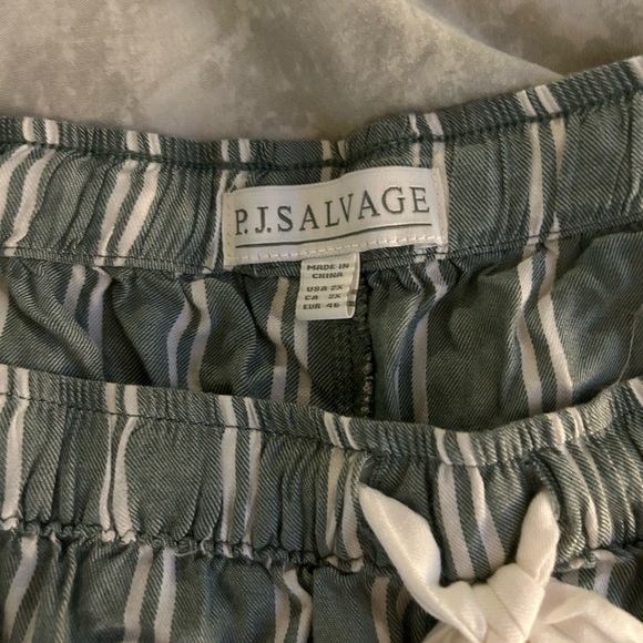 PJ Salvage Stripe Hype Pajama Set - Picture 13 of 15